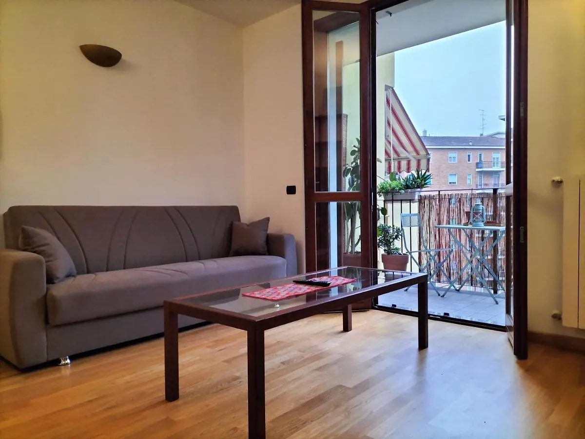 Apartment Casa Atene Milan
