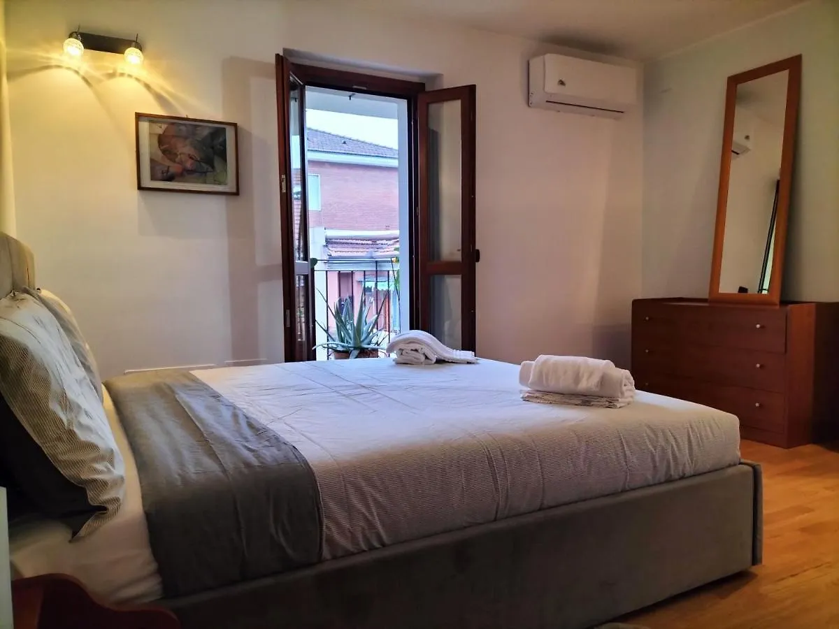 Casa Atene Milan 0*,  Italy