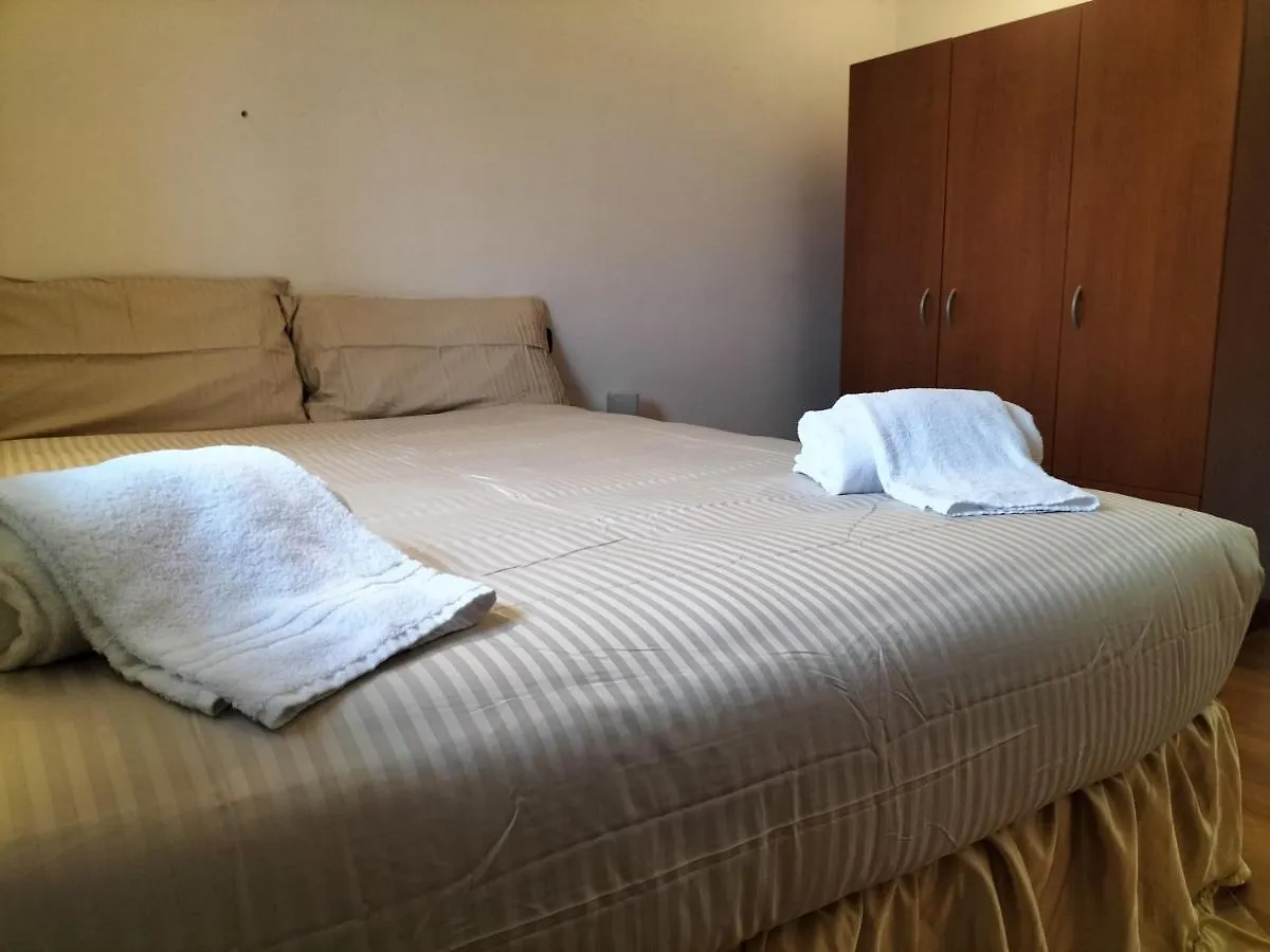 Apartment Casa Atene Milan