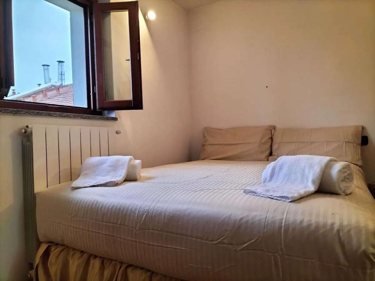 Apartment Casa Atene Milan